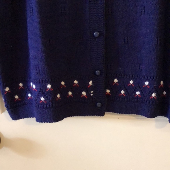 By Billie Jo Vintage button down sweater does not have a size tag but is a large - Picture 2 of 7